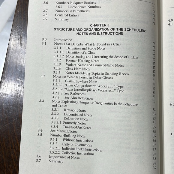 Dewey Decimal Classification, A Practical Guide by Louis May Chan c1996 - Picture 6 of 12